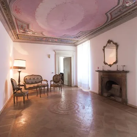 Palazzo Polini-fioretti Carassai